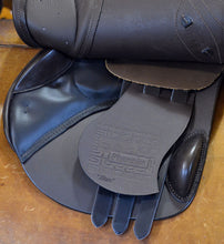 Load image into Gallery viewer, STUBBEN PHOENIX ELITE DLX SADDLE